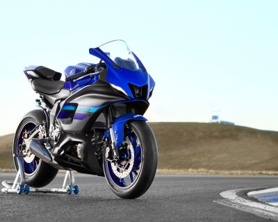 2024-Yamaha-YZF700R7-EU-Icon_Blue-Static-002-03